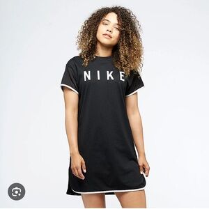 NIKE Mesh T-shirt Dress - worn once (in photo) - Size Medium